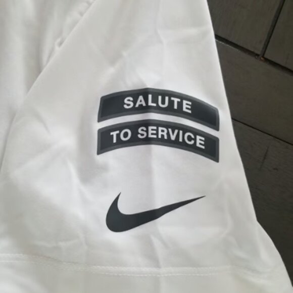 Men's Nike White Philadelphia Eagles Salute To Service Legend Performance Shirt - Picture 7 of 10